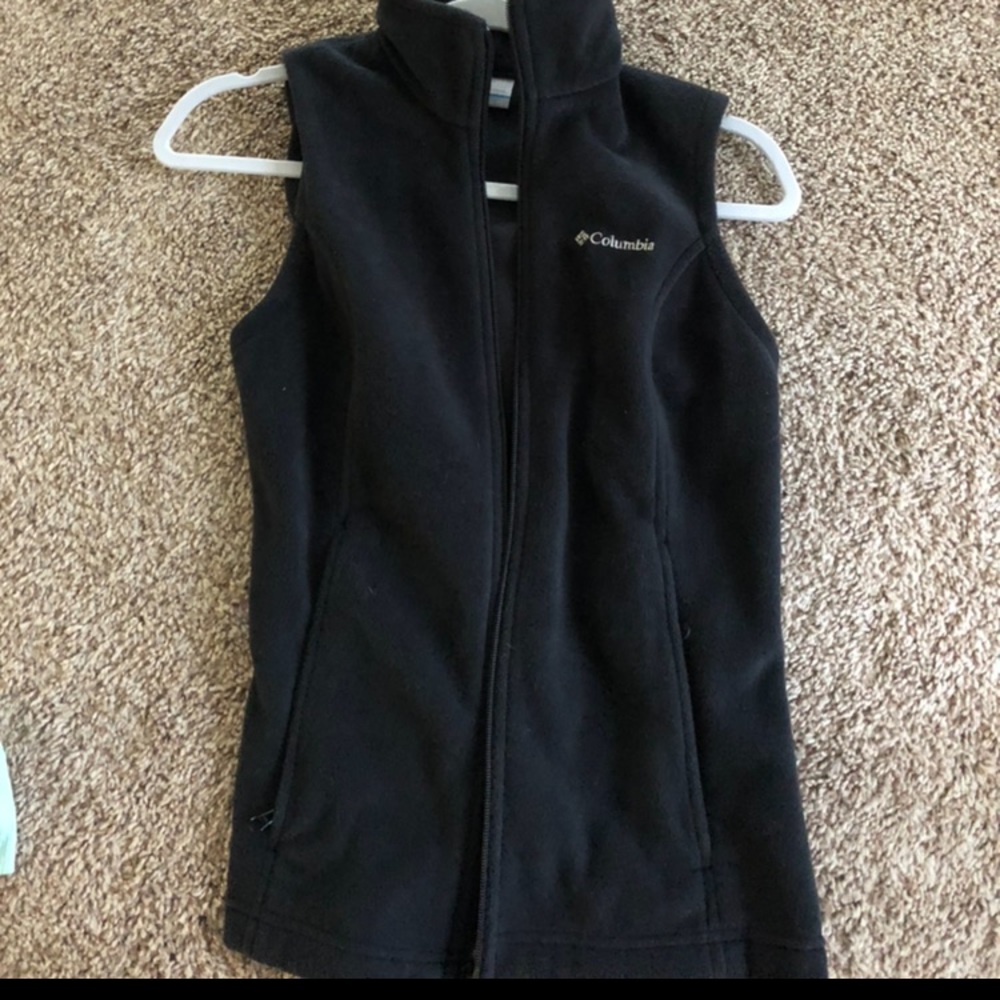 Black Columbia vest